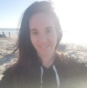 Meet your Posher, Roxanne